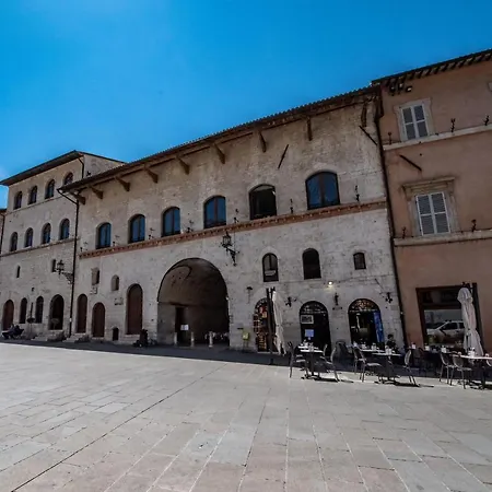 Homegallery Volta Pinta 2* Assisi